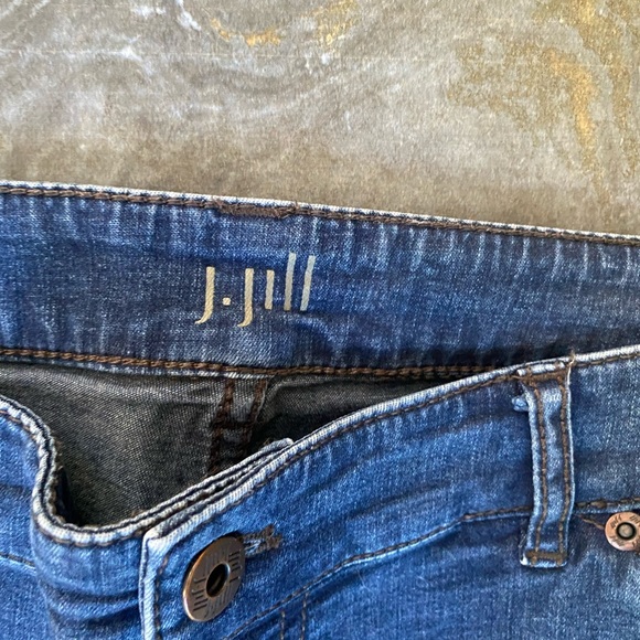 J. Jill Stretch Capri Jeans - Picture 3 of 7